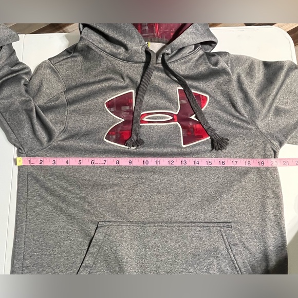 Men's under Armour hoodie size small loose fit - Picture 6 of 6